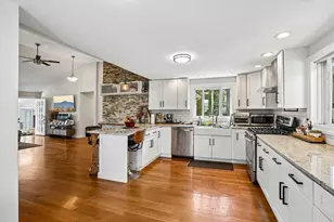109 Broadsound Ave, Revere, MA 02151 - Photo 11
