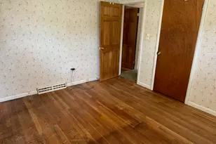 8 Bishop St, Leominster, MA 01453 - Photo 11