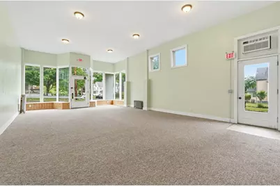 226-230 Sargeant St, Holyoke, MA 01040 - Photo 3