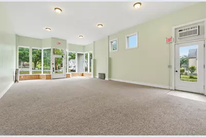 226-230 Sargeant St, Holyoke, MA 01040 - Photo 3