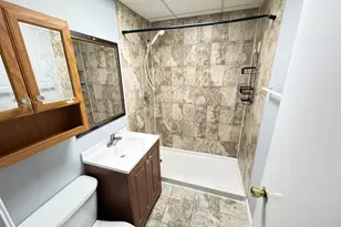 14 Shrewsbury Green Dr, Shrewsbury, MA 01545 - Photo 7