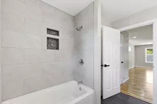 30 Goldenrod, Springfield, MA 01109 - Photo 27