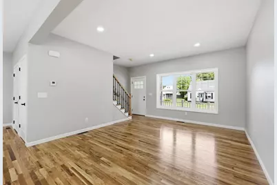 30 Goldenrod, Springfield, MA 01109 - Photo 9