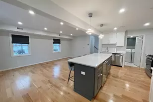 15 Marion St, Boston, MA 02131 - Photo 9