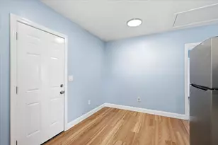 26 Bay St, Hull, MA 02045 - Photo 17