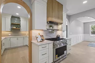 91 Howard St, Easton, MA 02375 - Photo 9