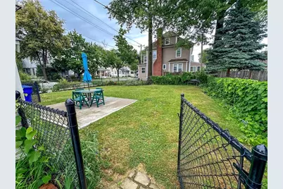 573 White St, Springfield, MA 01108 - Photo 5