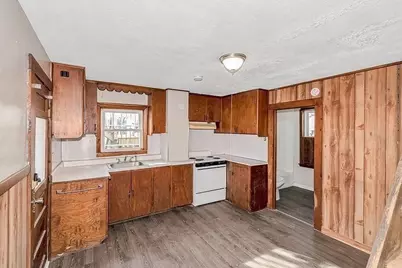 12 Cherry St, Westfield, MA 01085 - Photo 7
