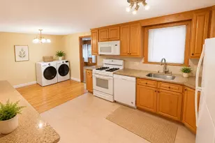 29 Greenleaf Cir, Framingham, MA 01701 - Photo 11