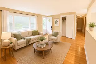 29 Greenleaf Cir, Framingham, MA 01701 - Photo 3