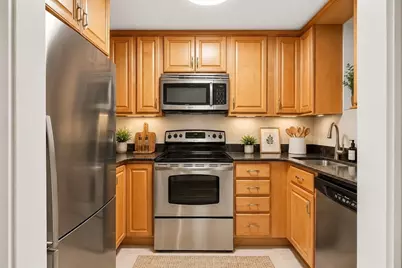 362 Commonwealth Ave #4C, Boston, MA 02115 - Photo 5