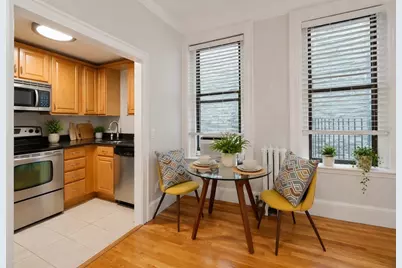362 Commonwealth Ave #4C, Boston, MA 02115 - Photo 3