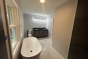 658 Berkley St, Berkley, MA 02779 - Photo 15