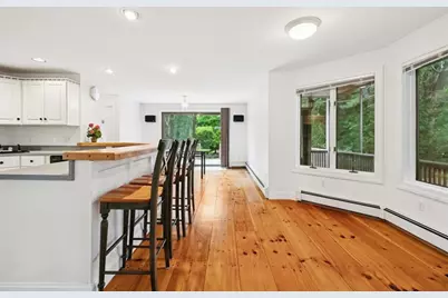 220 Rockland St, Dartmouth, MA 02748 - Photo 11