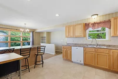 4 Marmion Ave, Worcester, MA 01606 - Photo 17