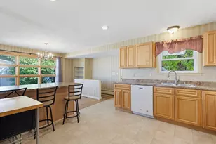 4 Marmion Ave, Worcester, MA 01606 - Photo 17