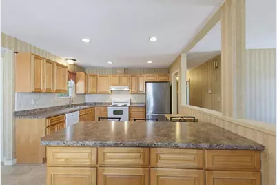4 Marmion Ave, Worcester, MA 01606 - Photo 15