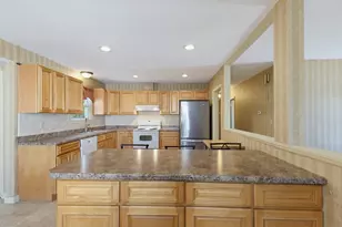 4 Marmion Ave, Worcester, MA 01606 - Photo 15
