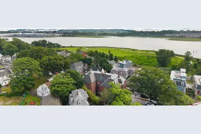 86 Walnut St #3, Boston, MA 02122 - Photo 37