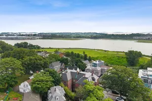 86 Walnut St, Boston, MA 02122 - Photo 37
