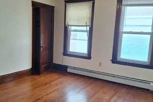 70 Sterling St, Worcester, MA 01610 - Photo 17