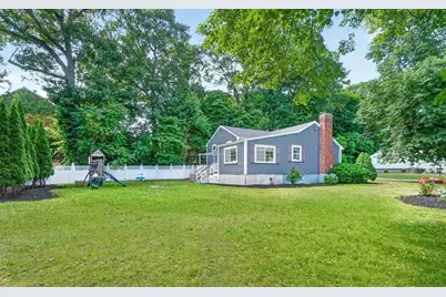 46 Windsor Rd, Stoneham, MA 02180 - Photo 37