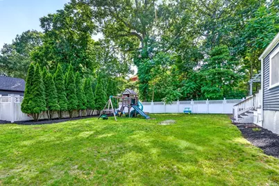 46 Windsor Rd, Stoneham, MA 02180 - Photo 31