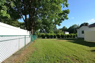 40 Point Grove Rd, Southwick, MA 01077 - Photo 11