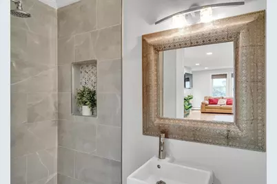39 Hawthorne #39, Boston, MA 02119 - Photo 25