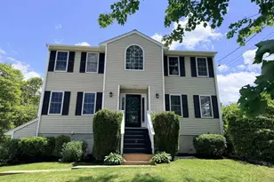 21 Forestview Dr, Fairhaven, MA 02719 - Photo 1