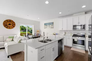30 Magnolia Dr, Hopkinton, MA 01748 - Photo 9