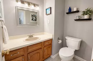 489 Turnpike St, Easton, MA 02375 - Photo 9