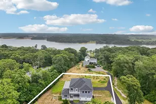 920 Drift Rd, Westport, MA 02790 - Photo 3