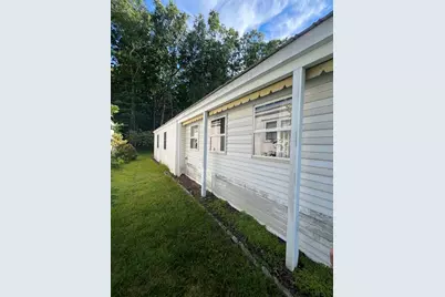 8 Thunderbird Dr, Marlborough, MA 01752 - Photo 1