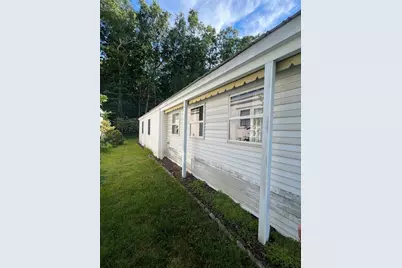 8 Thunderbird Dr, Marlborough, MA 01752 - Photo 9