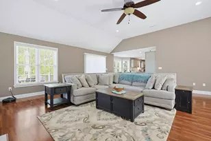 5 Autumn Gate Circle, Millbury, MA 01527 - Photo 9