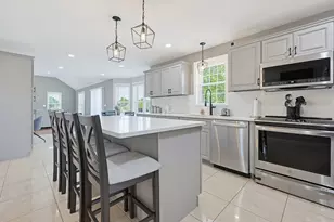 5 Autumn Gate Circle, Millbury, MA 01527 - Photo 5