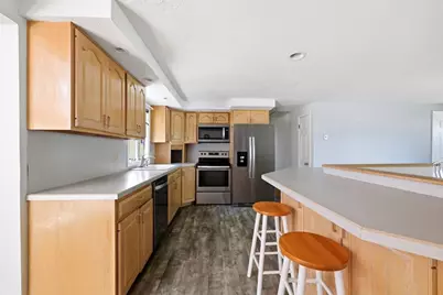 63 Columbia Dr, Agawam, MA 01030 - Photo 5