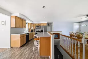 63 Columbia Dr, Agawam, MA 01030 - Photo 7