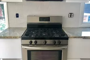 1003 Chestnut St, Newton, MA 02464 - Photo 3