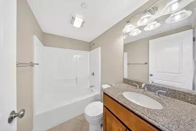 271 Draper St #4, Fall River, MA 02724 - Photo 9