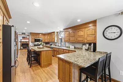 2 Glenwood Circle, Haverhill, MA 01830 - Photo 17