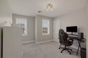 8 Princeton Cir, Fall River, MA 02724 - Photo 31