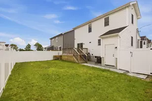 8 Princeton Cir, Fall River, MA 02724 - Photo 37