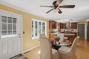 2 Towne Hill Rd, Haverhill, MA 01835 - Photo 9