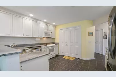 19 Imperial Ct #19, Westborough, MA 01581 - Photo 17