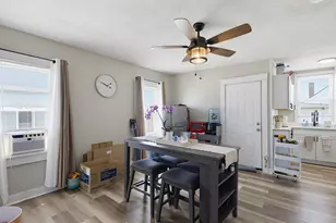 17 Margin St, New Bedford, MA 02744 - Photo 11