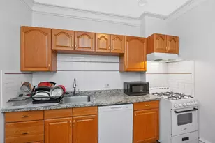 21 Park Vale Ave, Boston, MA 02134 - Photo 5