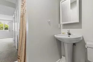 305 Salem St, Woburn, MA 01801 - Photo 31