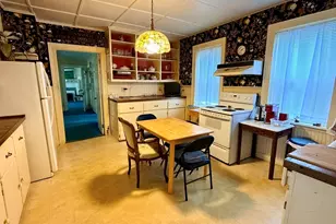 58 Quincy St, North Adams, MA 01247 - Photo 7